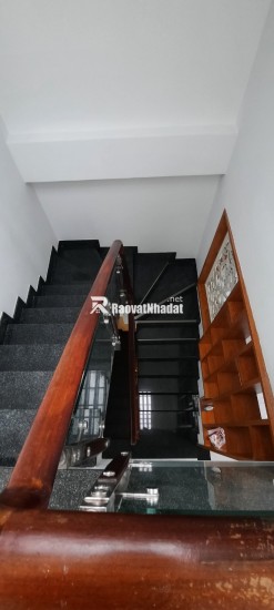 Bán gấp nhà trệt 2lầu đường 5 linh xuân thủ đức Lh :0909428959.